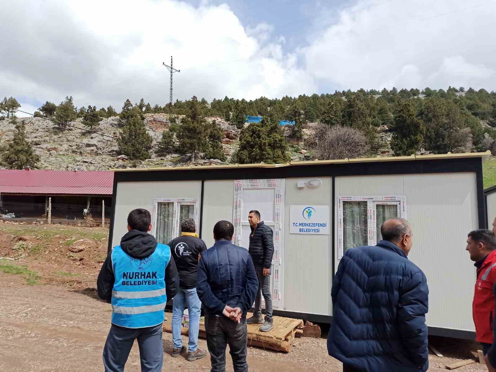 MERKEZEFENDİ BELEDİYESİ DEPREM BÖLGESİ KAHRAMANMARAŞ’TA KONTEYNER YAŞAM ALANI KURARAK AFETZEDELERİN