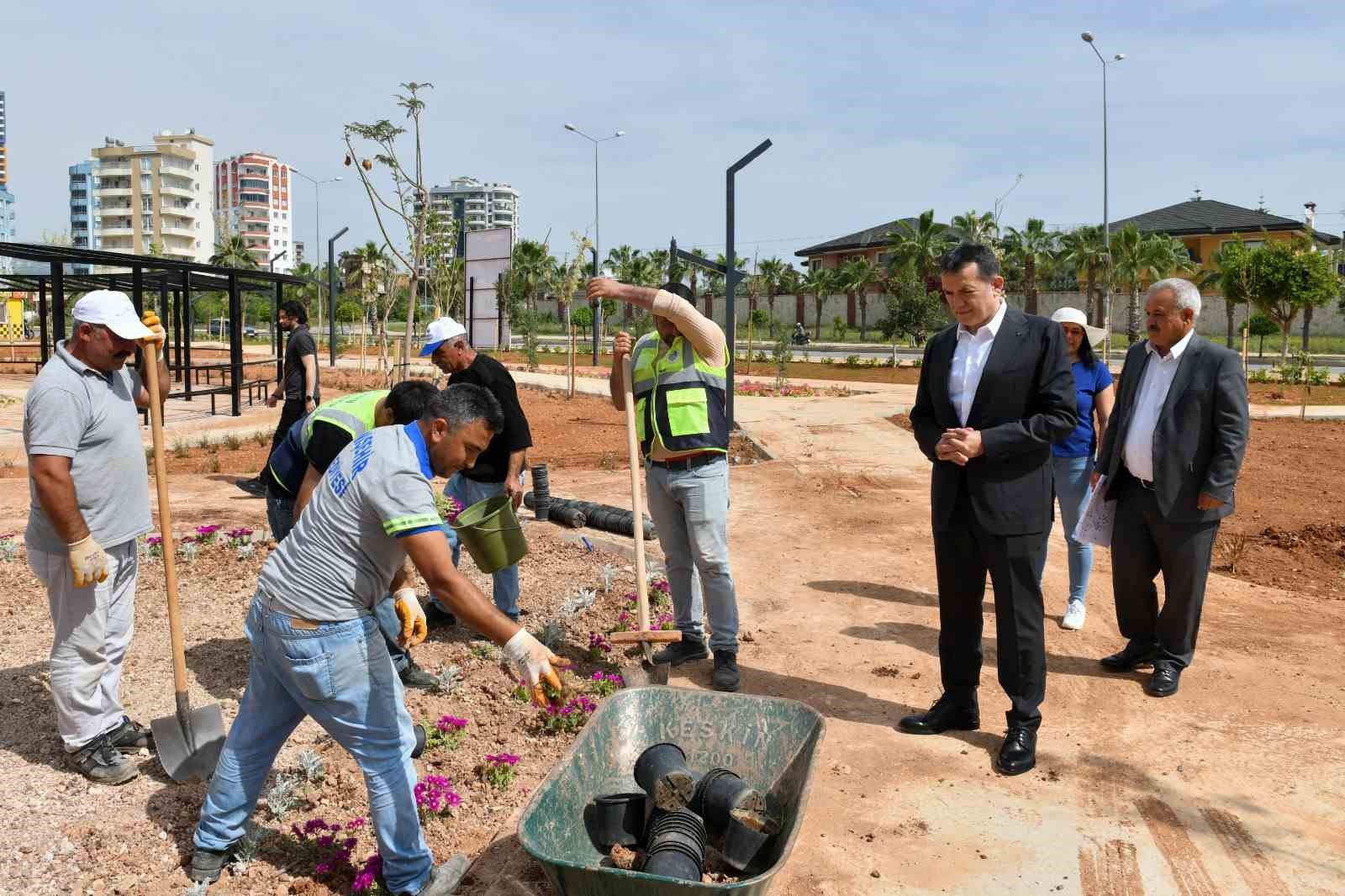 MERSİN YENİŞEHİR BELEDİYESİNİN FUAT MOREL MAHALLESİNDE YAPIMINA DEVAM ETTİĞİ REMZİYE