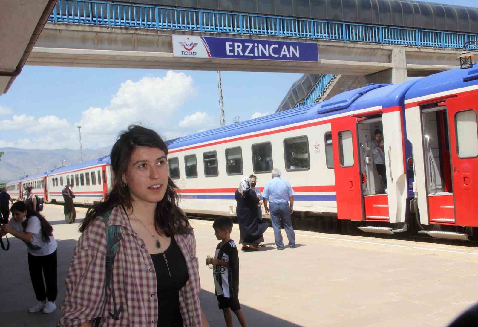 YERLİ TURİSTİN YURT İÇİ SEYAHAT HARCAMALARI YÜZDE 96.7 ARTTI