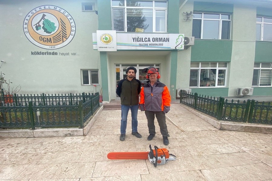 YIĞILCA’DA ORMAN KÖYLÜSÜNE HİBE DESTEKLİ 2 TRAKTÖR, 3 TAMBUR VE