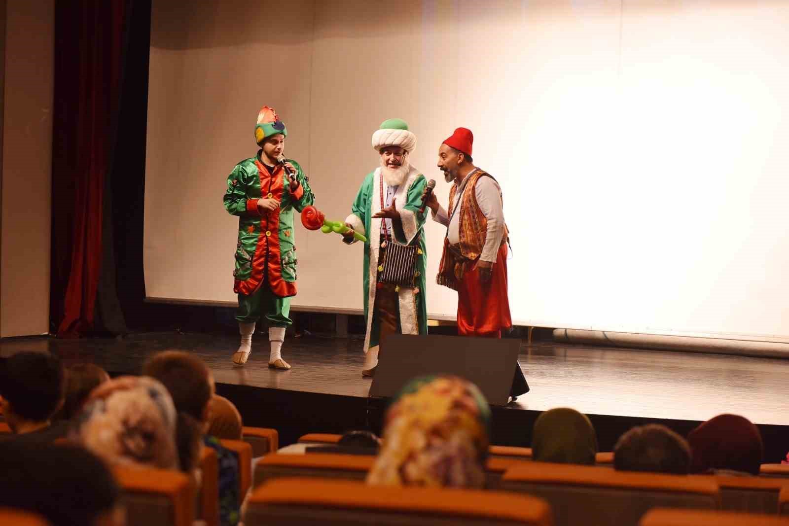 YILDIRIM BELEDİYESİ TARAFINDAN DÜZENLENEN, TRT ÇOCUK SUNUCUSU VE TİYATRO SANATÇISI