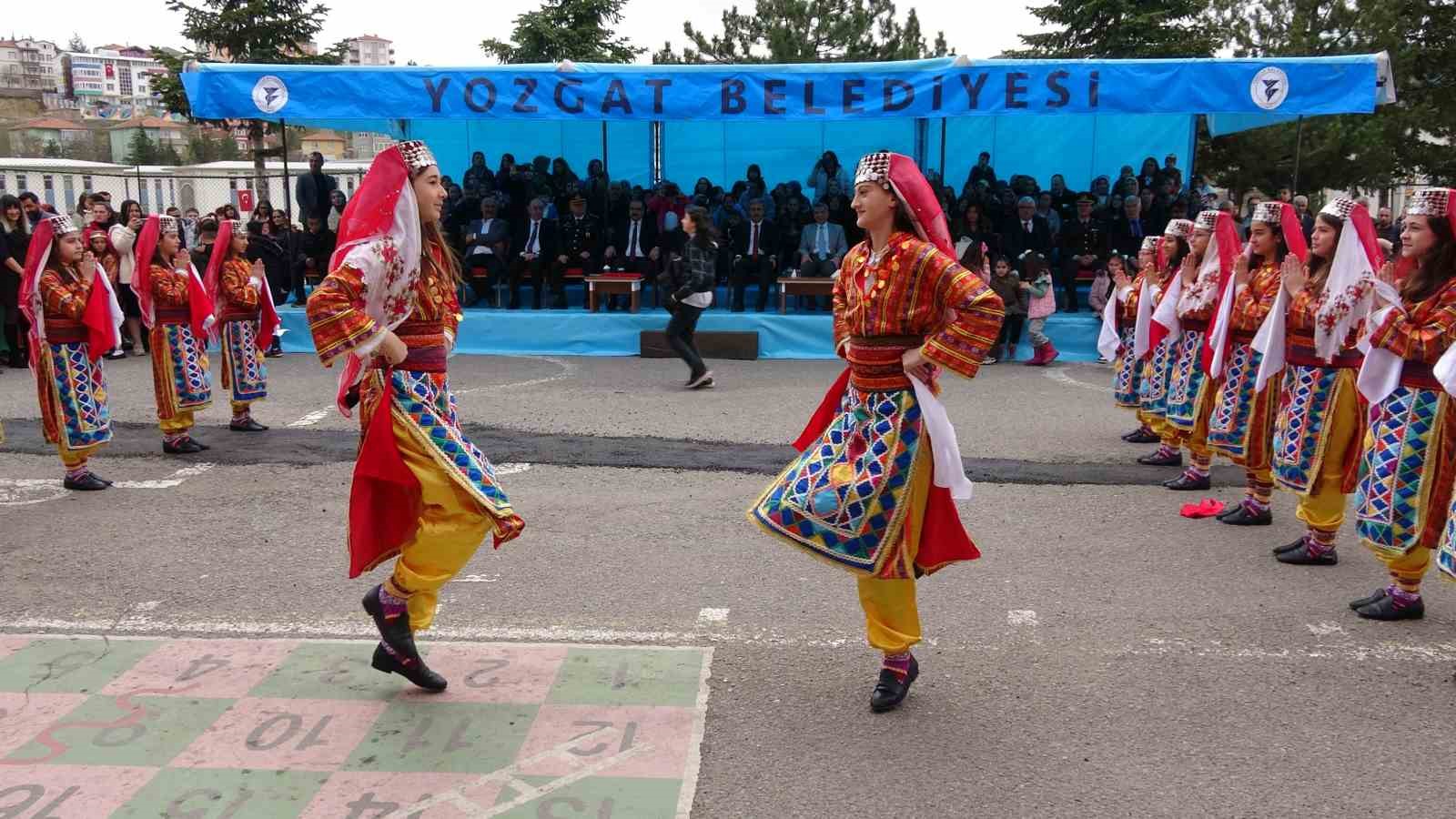 YOZGAT’TA 23 NİSAN COŞKU İLE KUTLANDI