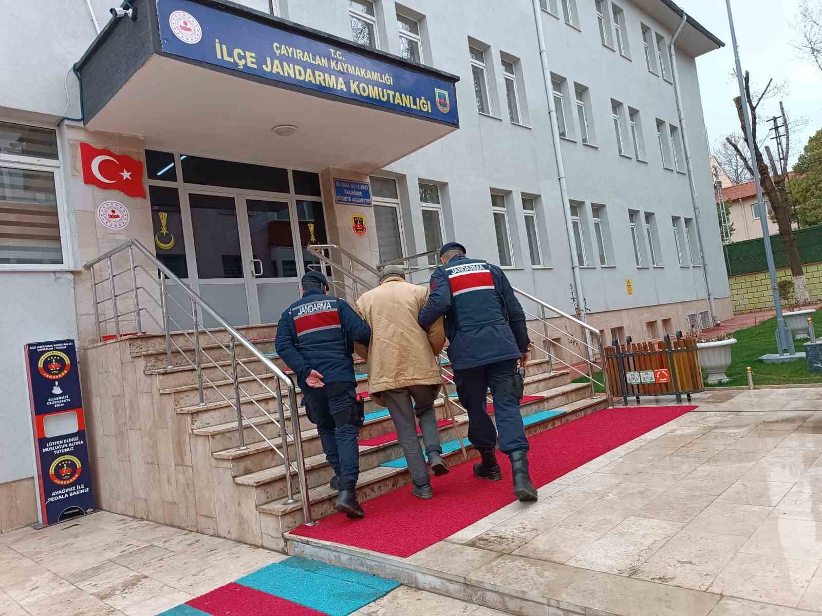 YOZGAT’TA ADAM ÖLDÜRME SUÇUNDAN ARANAN 2 FİRARİ HÜKÜMLÜ YAKALANDI