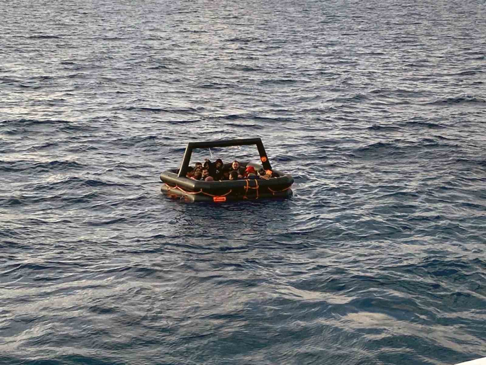 MUĞLA’NIN MARMARİS İLÇESİ AÇIKLARINDA YUNANİSTAN SAHİL GÜVENLİK UNSURLARI TARAFINDAN TÜRK