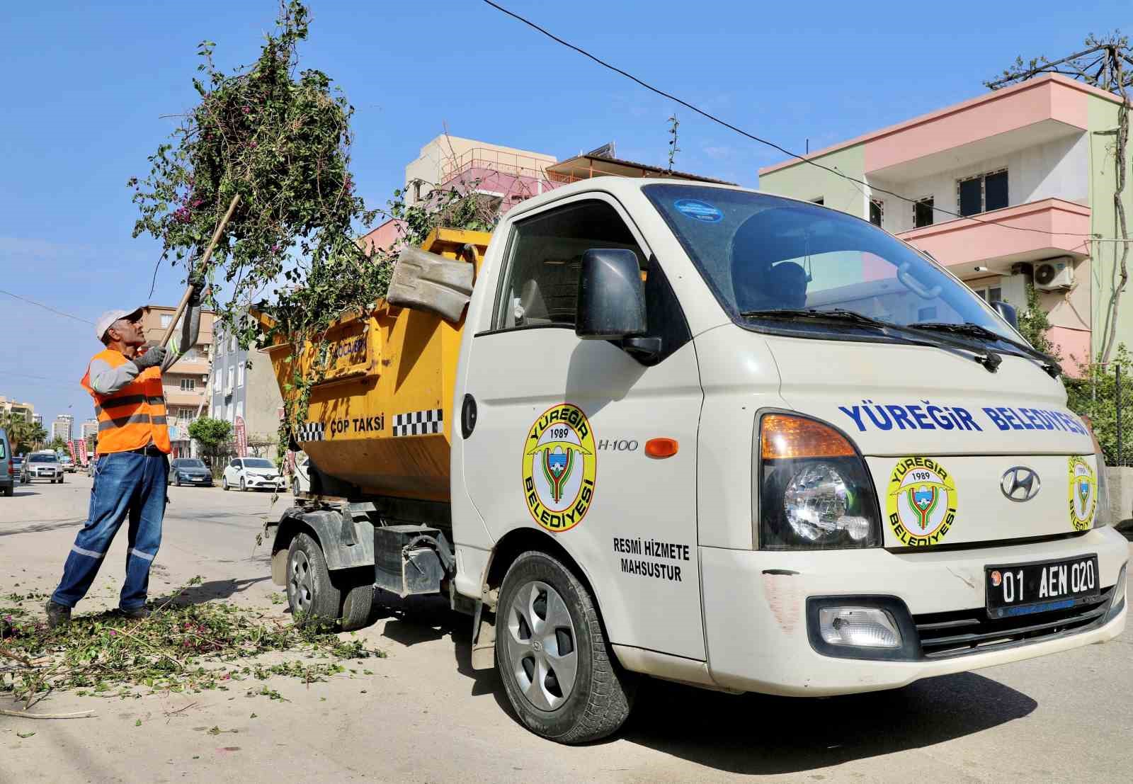 YÜREĞİR BELEDİYESİ’NİN GELENEKSEL HALE GETİRDİĞİ GENİŞ KAPSAMLI BAHAR TEMİZLİĞİ UYGULAMASI
