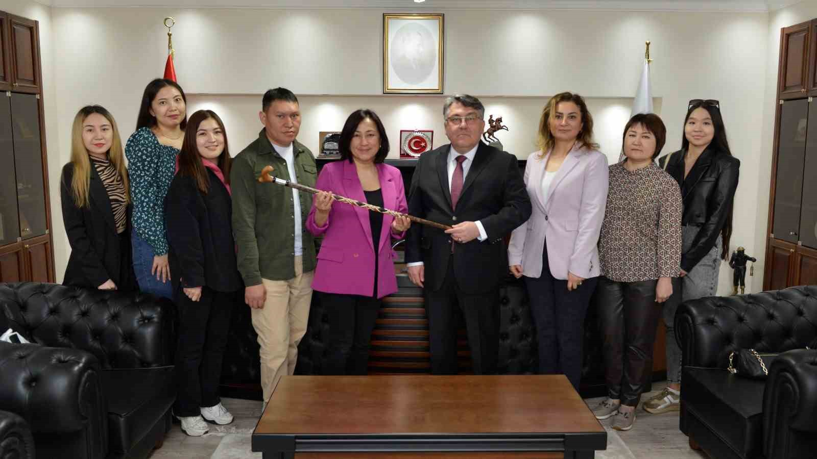 ZONGULDAK BÜLENT ECEVİT ÜNİVERSİTESİ REKTÖRÜ PROF. DR. İSMAİL HAKKI ÖZÖLÇER,