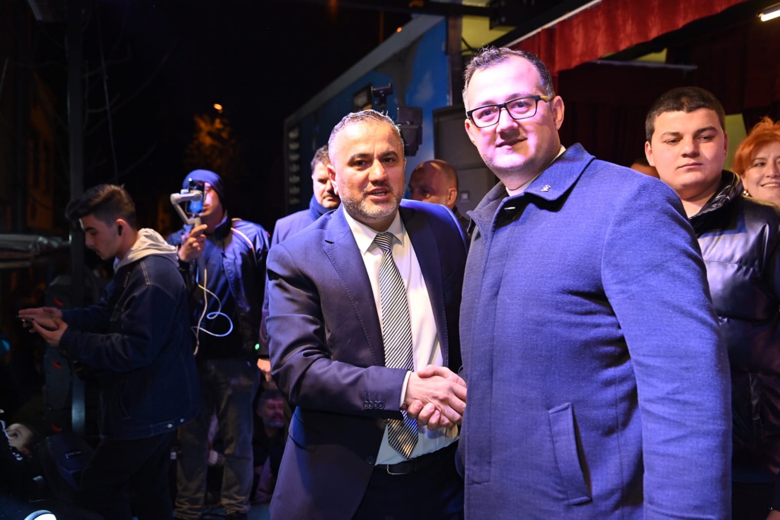 Bandırma’da İYİ’ler istifa edip AK Parti’ye katıldı. İyi Parti Bandırma