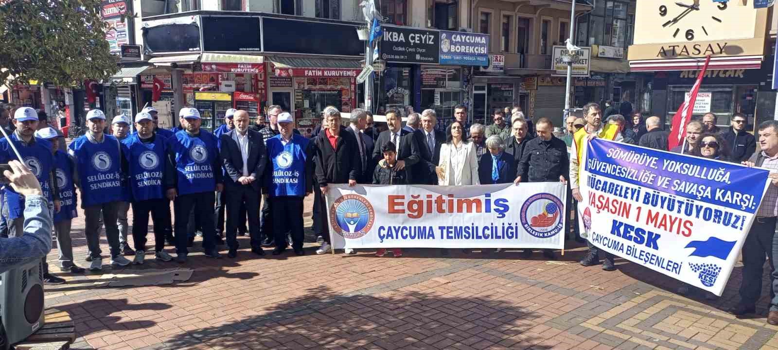 1MAYIS EMEK VE DAYANIŞMA İŞÇİ BAYRAMI ÇAYCUMA İLÇESİNDE EĞİTİM-SEN, EĞİTİM-İŞ