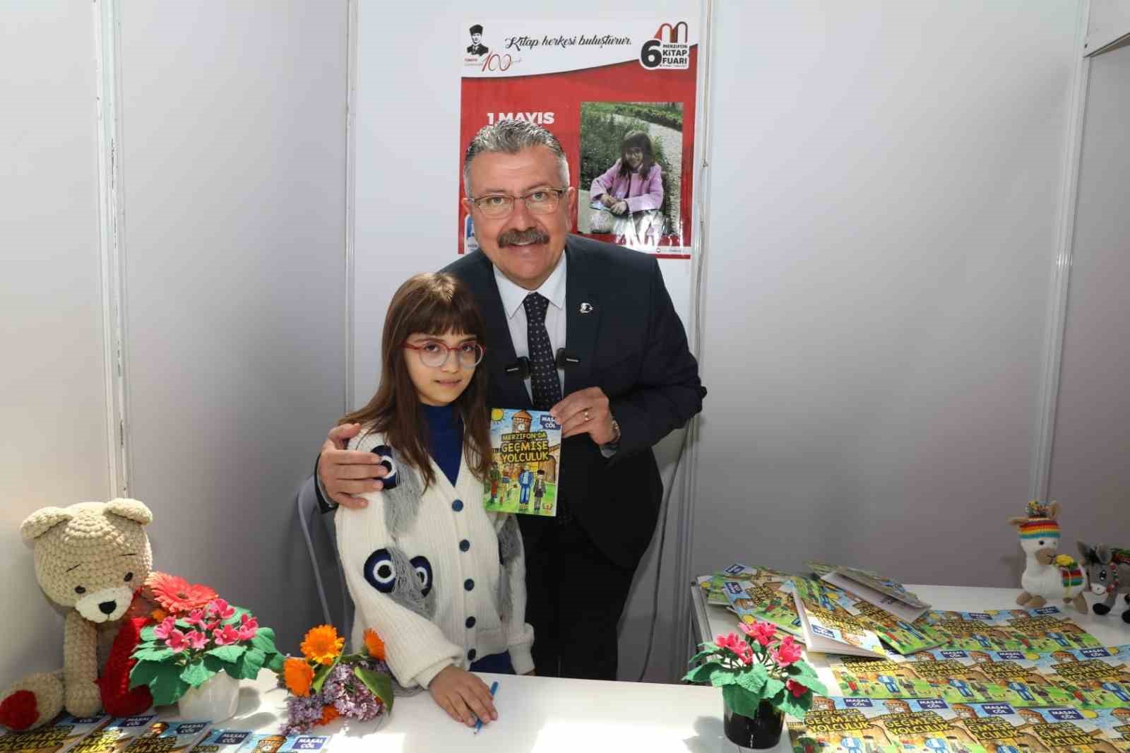 AMASYA’NIN MERZİFON İLÇESİNDE YAŞAYAN 10 YAŞINDAKİ MASAL ÇÖL, HİKAYE KİTABI