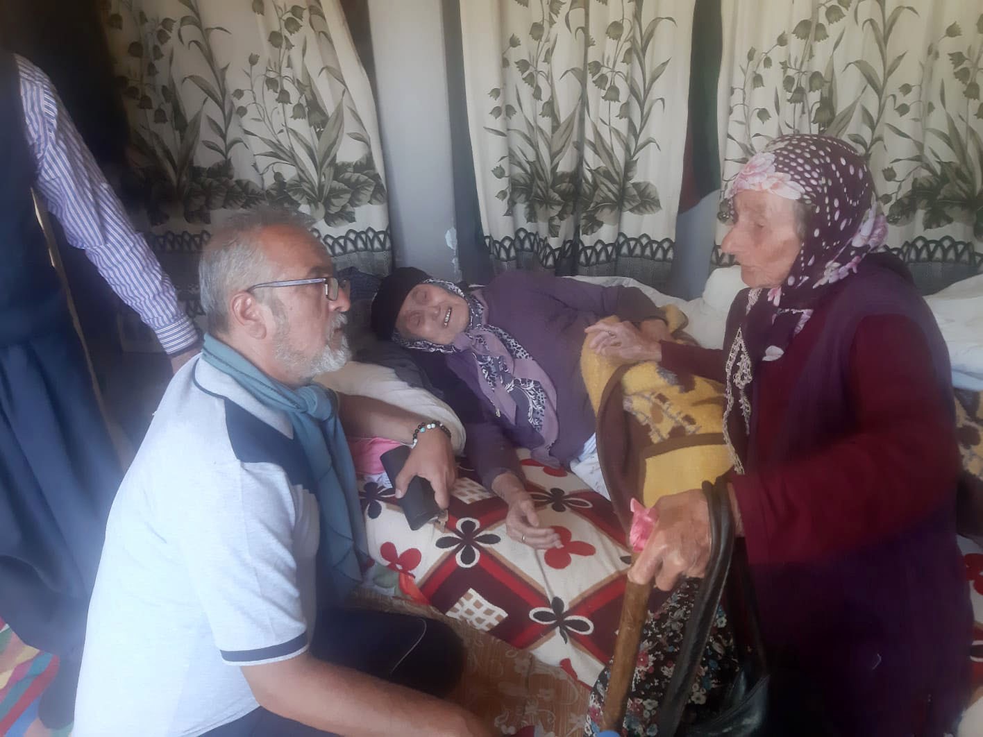 ADIYAMAN'DA YAŞAYAN 105 YAŞINDAKİ FATMA NİNE, 6 ŞUBAT'TAKİ KAHRAMANMARAŞ DEPREMLERİNİN