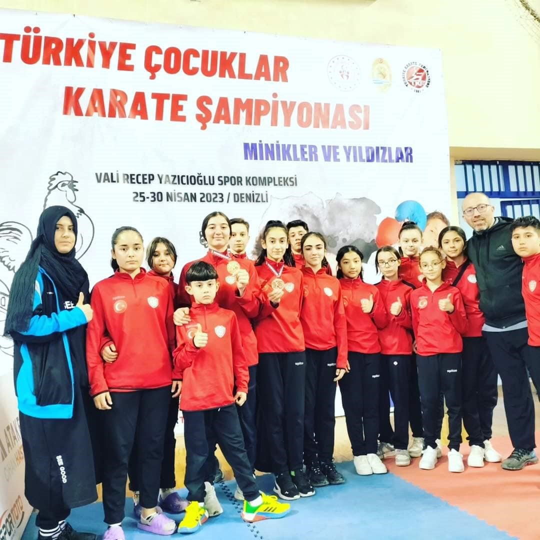 TÜRKİYE ŞAMPİYONASI’NDA 1 ALTIN, 1 GÜMÜŞ, 1 BRONZ MADALYA ALAN
