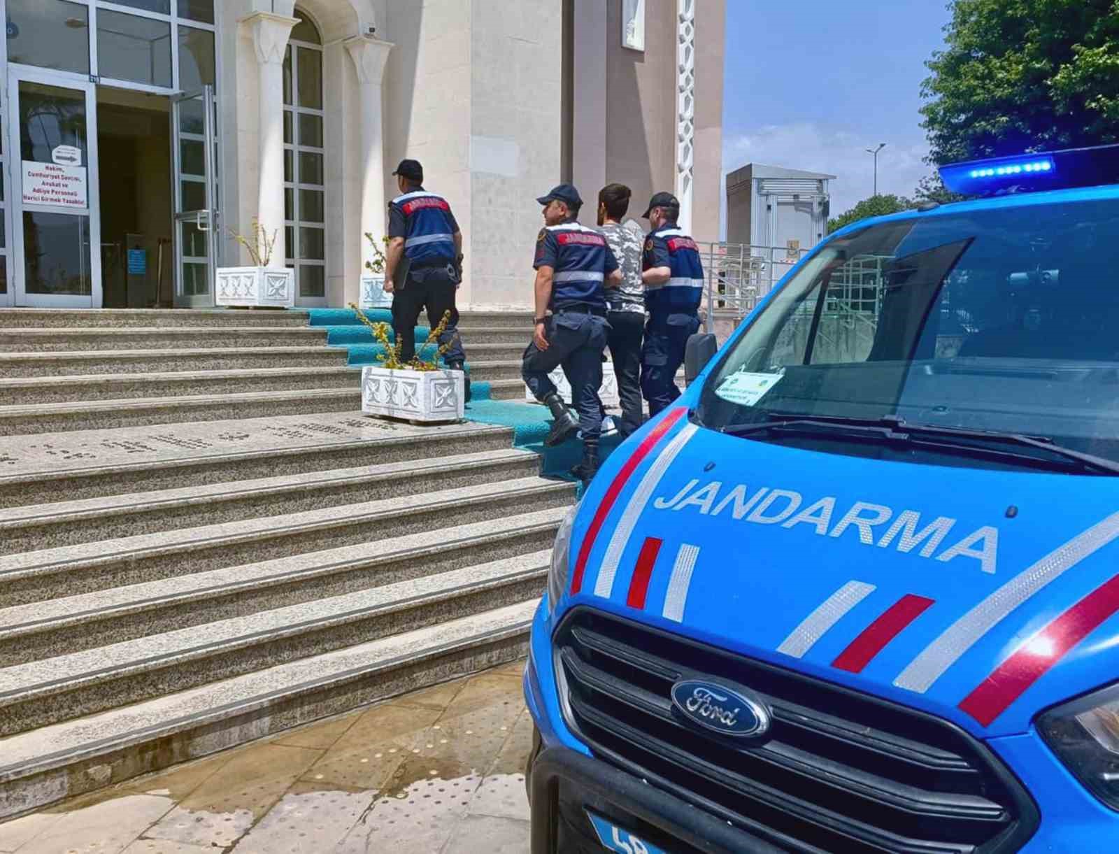 15 YIL HAPİS KARARI BULUNAN ŞÜPHELİ JASAT TİMLERİNE YAKALANDI