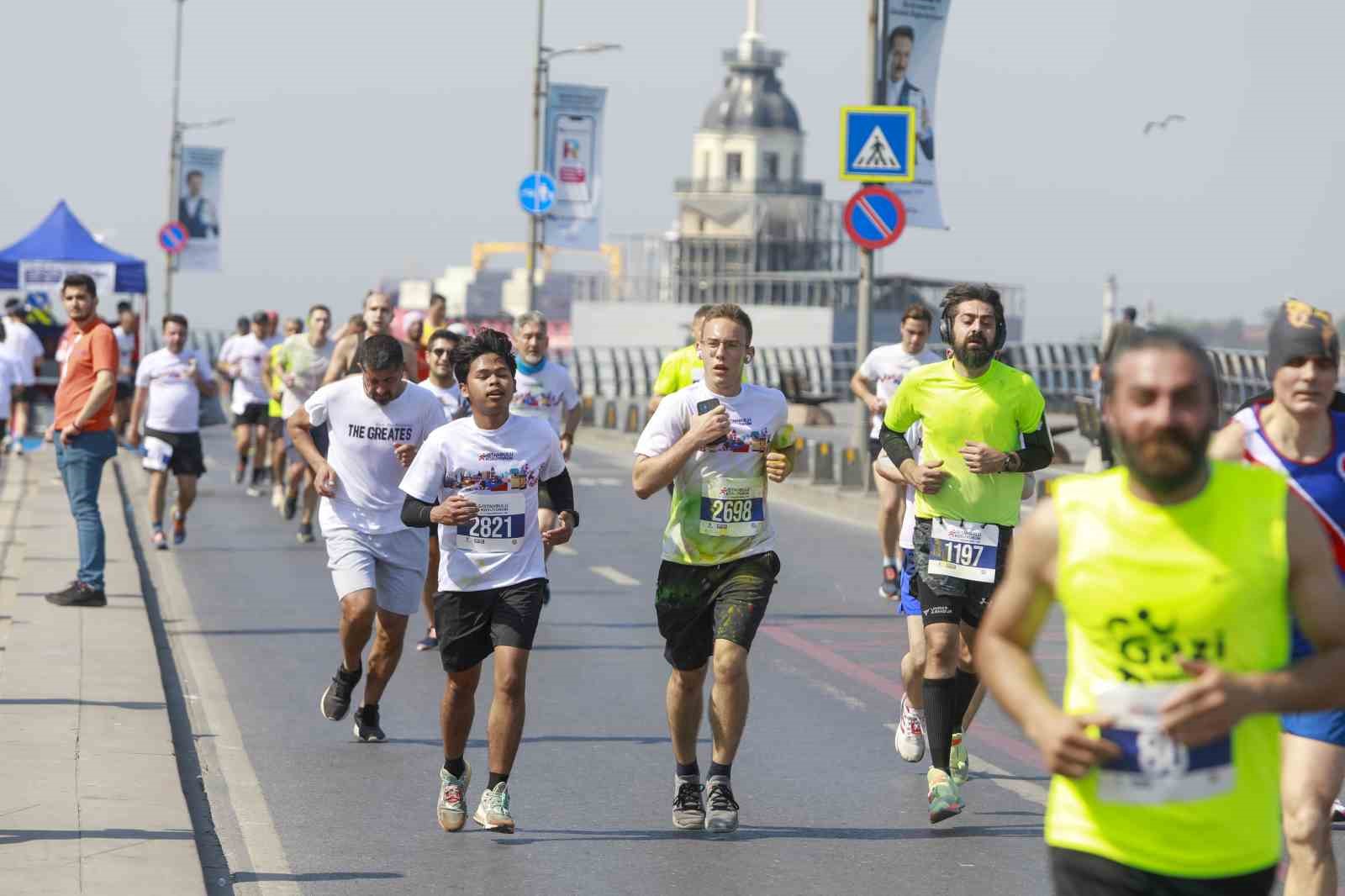 İSTANBULLULAR, 19 MAYIS ATATÜRK’Ü ANMA GENÇLİK VE SPOR BAYRAMI’NI ‘İSTANBUL’U