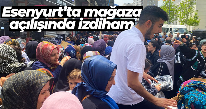Esenyurt’ta ev eşyası satılan bir mağazanın açılışında ucuz fiyata ürün