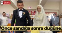 DÜZCE’DE BİR ÇİFT, DÜĞÜN ÖNCESİ GELİNLİK VE DAMATLIKLA CUMHURBAŞKANLIĞI SEÇİMİ