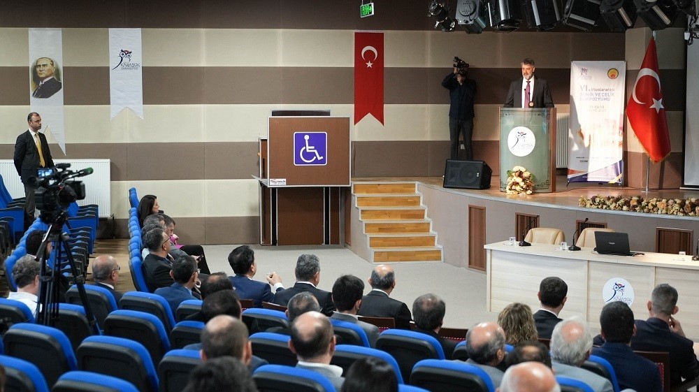 KARABÜK ÜNİVERSİTESİNDE (KBÜ), TÜRKİYE’NİN VE DÜNYANIN DÖRT BİR YANINDAN BİLİM