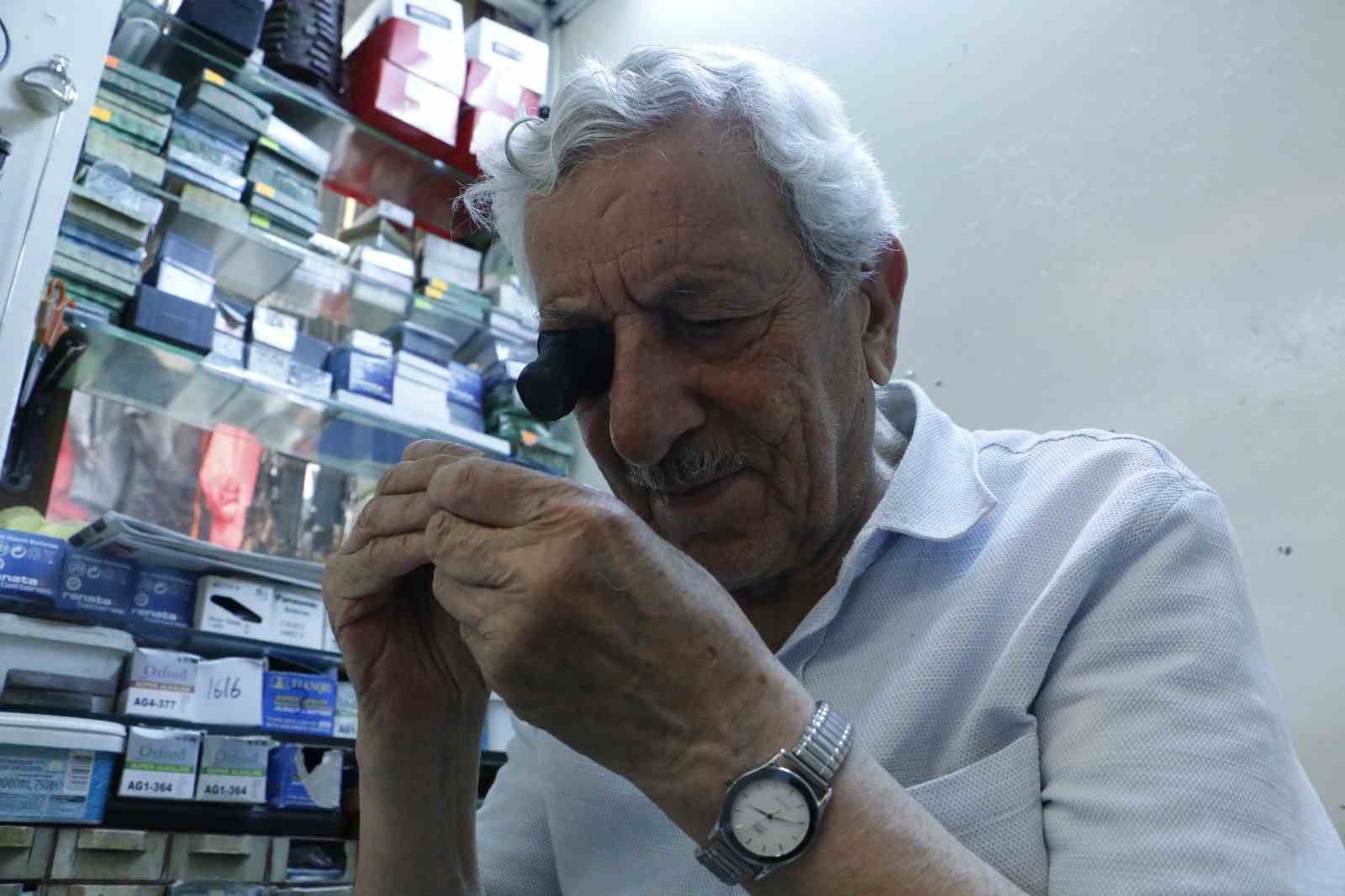 89 YAŞINDAKİ HALİT AYÇİÇEK, 8 YILLIK İMAMLIK GÖREVİNİ BIRAKTIKTAN SONRA