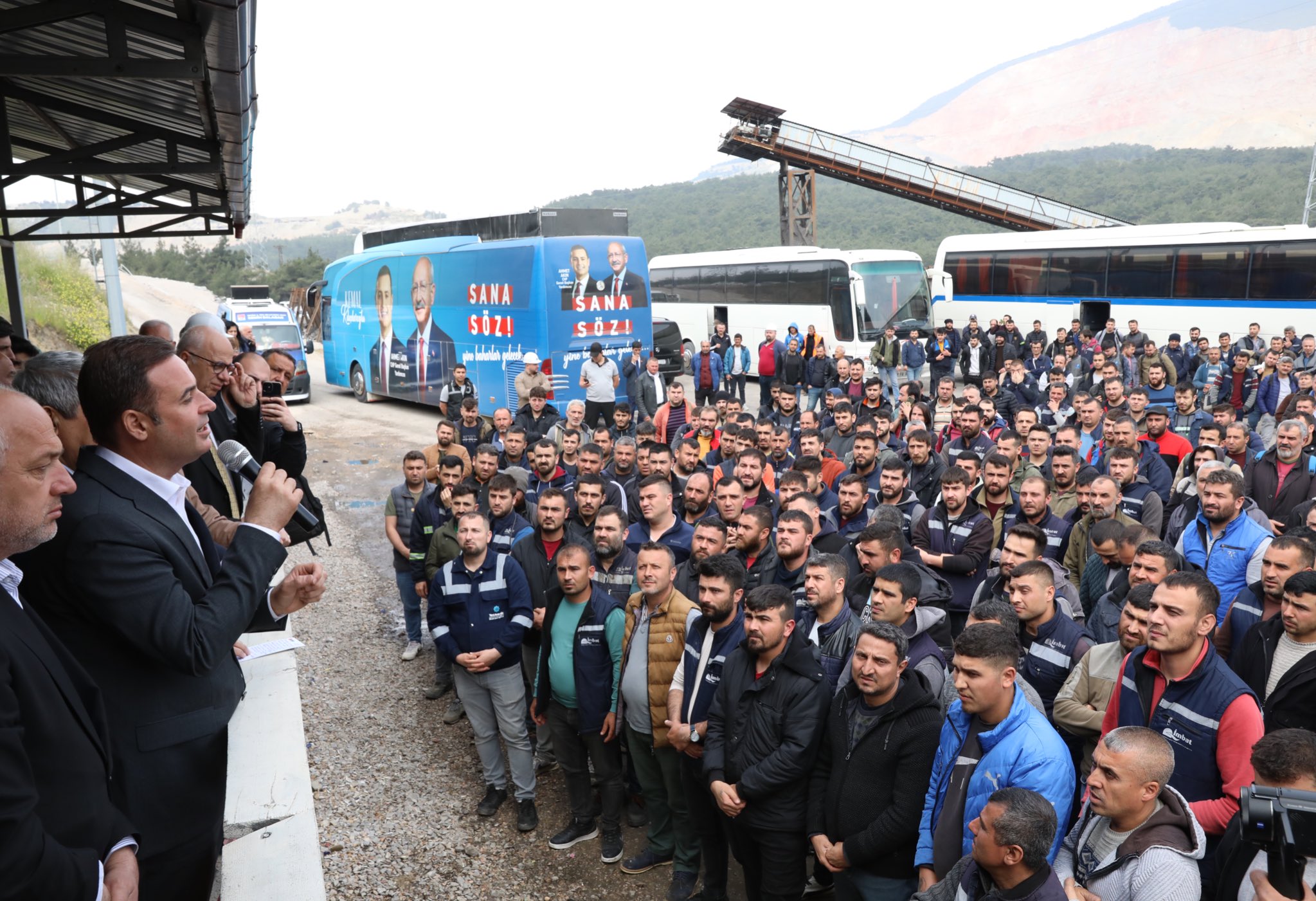 CHP’li Ahmet Akın, “20 yıldır aynı acıya ortak ettiler. Savaştepe’de