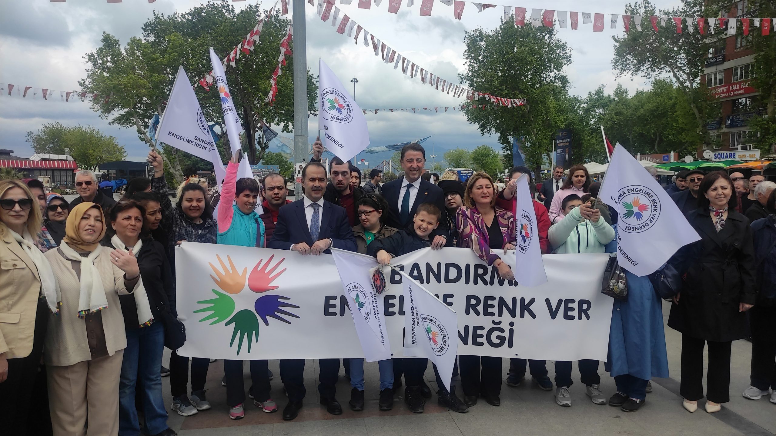 Bandırma’da Engelliler Haftası kutlandı BALIKESİR’İN BANDIRMA İLÇESİNDE 10-16 MAYIS ENGELLİLER HAFTASI NEDENİYLE RESMİ TÖREN
