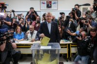 Cumhurbaşkanı adayı ve Cumhuriyet Halk Partisi (CHP) Genel Başkanı Kemal Kılıçdaroğlu, eşi