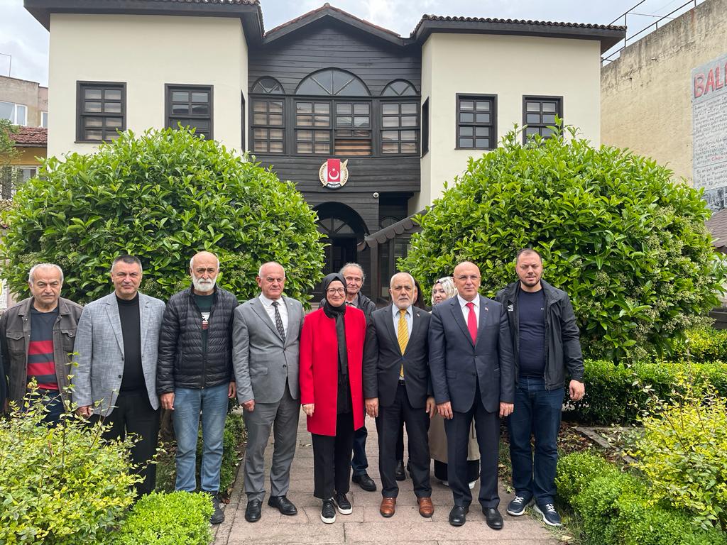 AK PARTİ KURMAYLARI GAZETECİLER CEMİYETİ’NDE AK Parti Sivil Toplum ve Halkla İlişkilerden sorumlu Genel Başkan