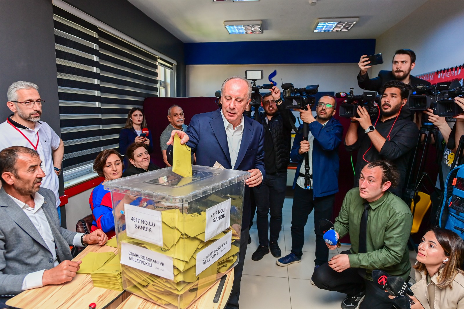 Memleket Partisi lideri Muharrem İnce oyunu Ankara’da kullandı Memleket Partisi Genel Başkanı Muharrem İnce ve eşi Ülkü İnce, oylarını Ankara’da