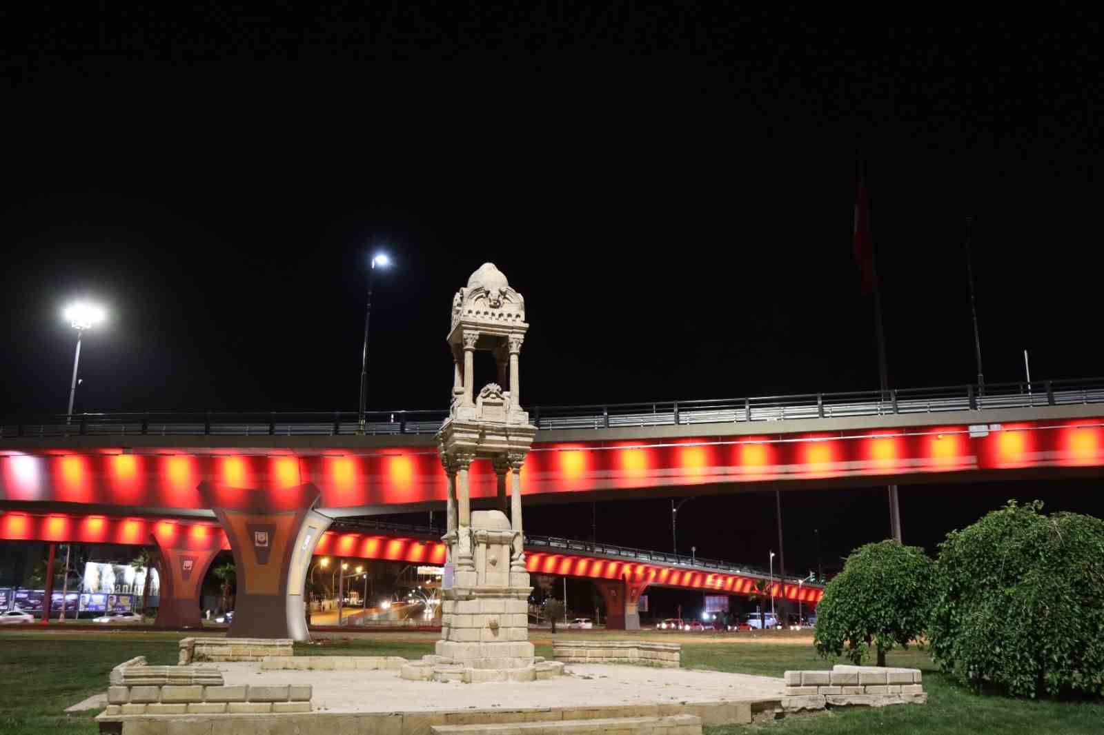 ABİDE KAVŞAĞI ESTETİK GÖRÜNÜME KAVUŞTURULDU