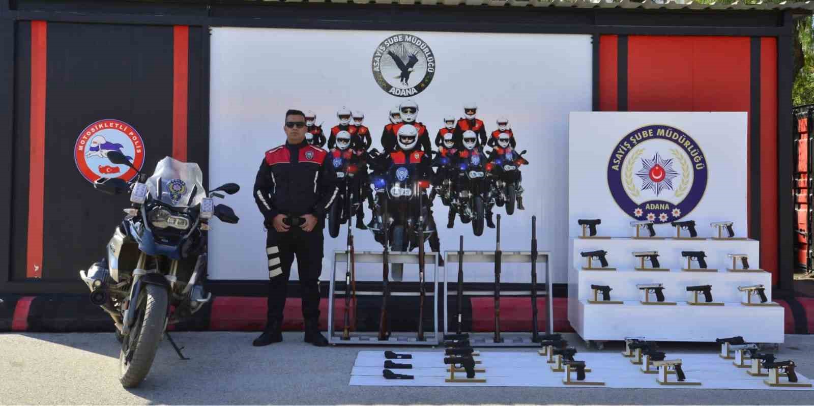 ADANA’DA POLİS YAPTIĞI UYGULAMALARDA 145 RUHSATSIZ SİLAH VE BU SİLAHLARA