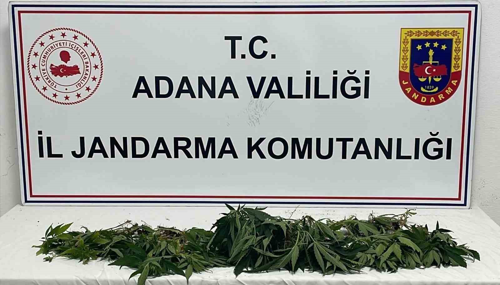 ADANA’DA JANDARMA TARAFINDAN GERÇEKLEŞTİRİLEN “HUZUR VE GÜVEN” UYGULAMALARINDA ÇOK SAYIDA