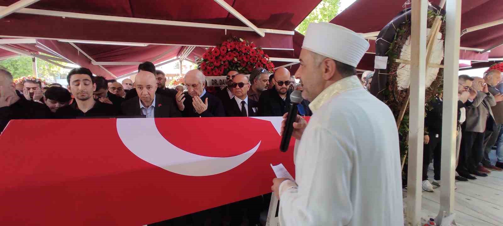 ESKİ İSTANBUL ORGANİZE SUÇLARLA MÜCADELE VE KAÇAKÇILIK ŞUBE MÜDÜRÜ ADİL