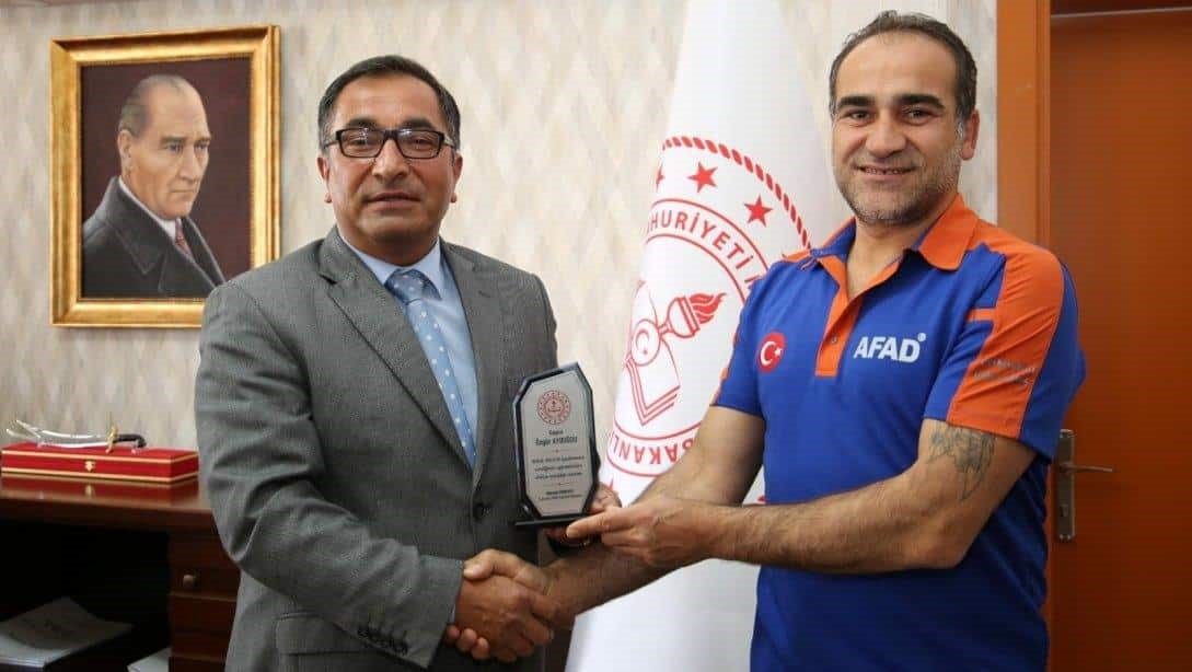TUNCELİ MEB-AKUB EKİBİNE EĞİTİM VEREN İL AFET VE ACİL DURUM
