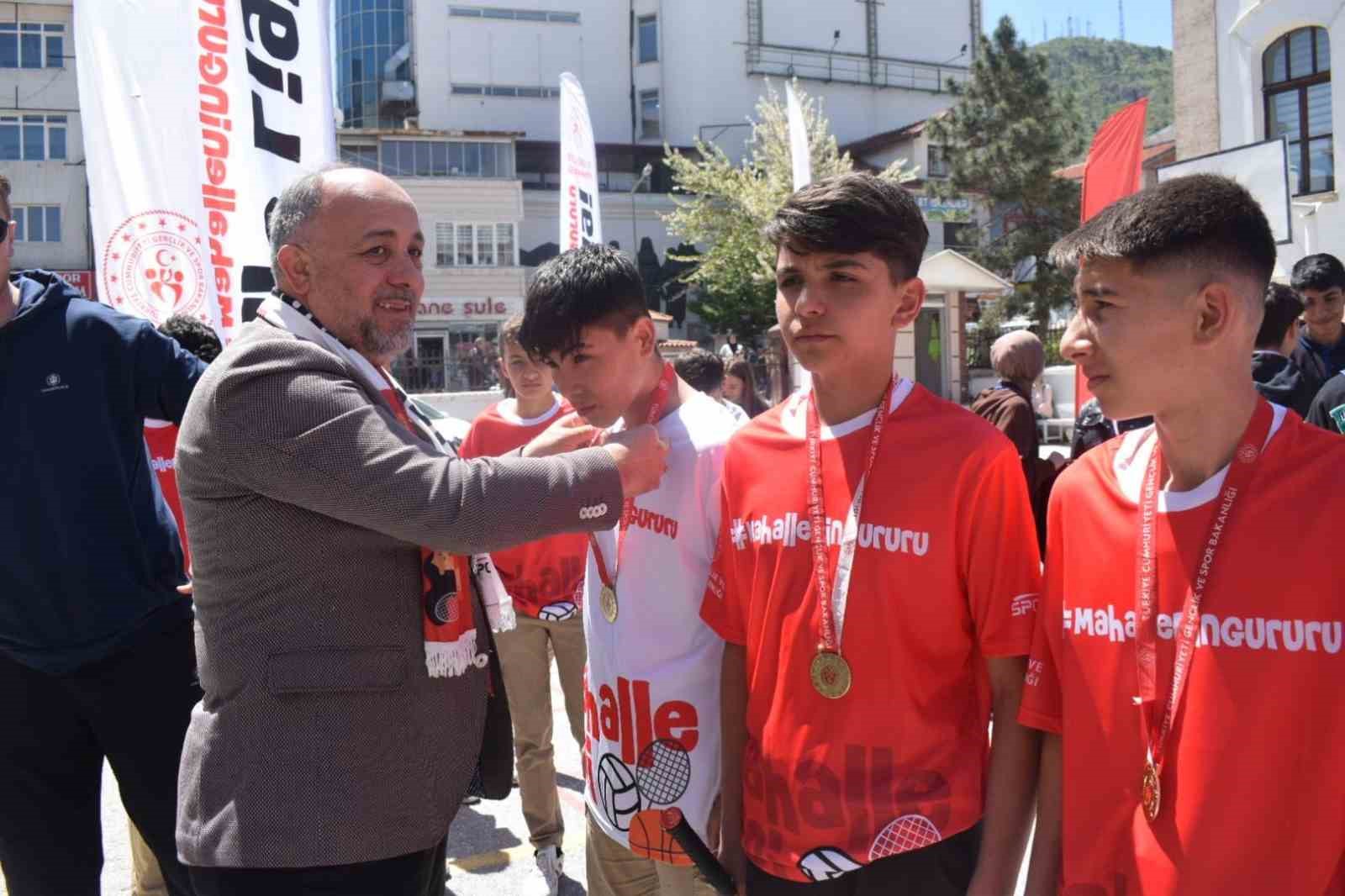 AFYONKARAHİSAR VALİSİ DOÇ. DR. KÜBRA GÜRAN YİĞİTBAŞI HİMAYELERİNDE AFYONKARAHİSAR’DA DÜZENLENEN