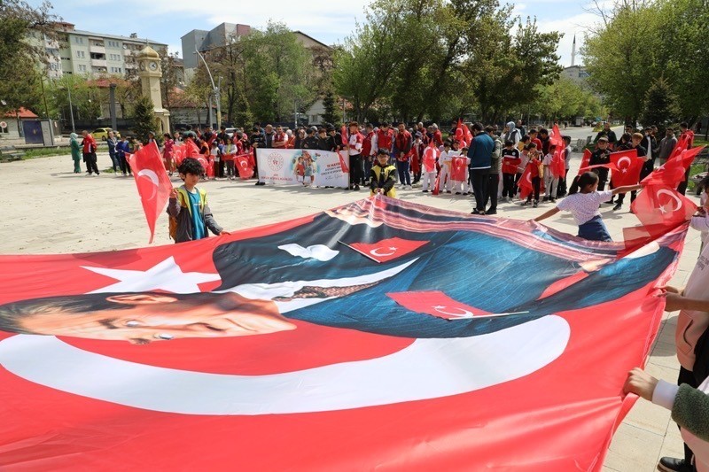 AĞRI'DA GENÇLİK HAFTASI KUTLAMALARI BAŞLADI