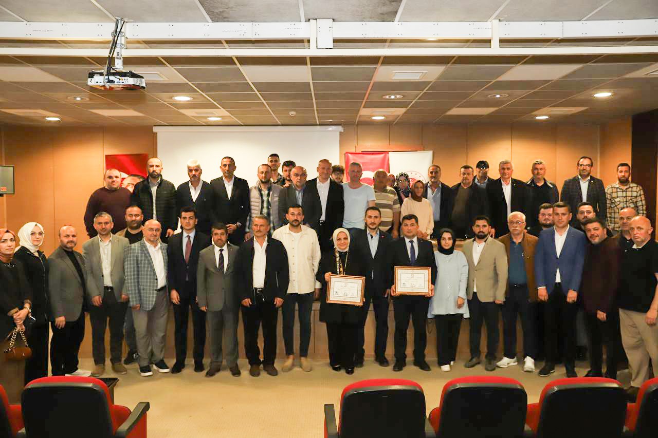 14 MAYISTA YAPILAN SEÇİMLERDE AK PARTİ’DEN DÜZCE MİLLETVEKİLİ SEÇİLEN AYŞE