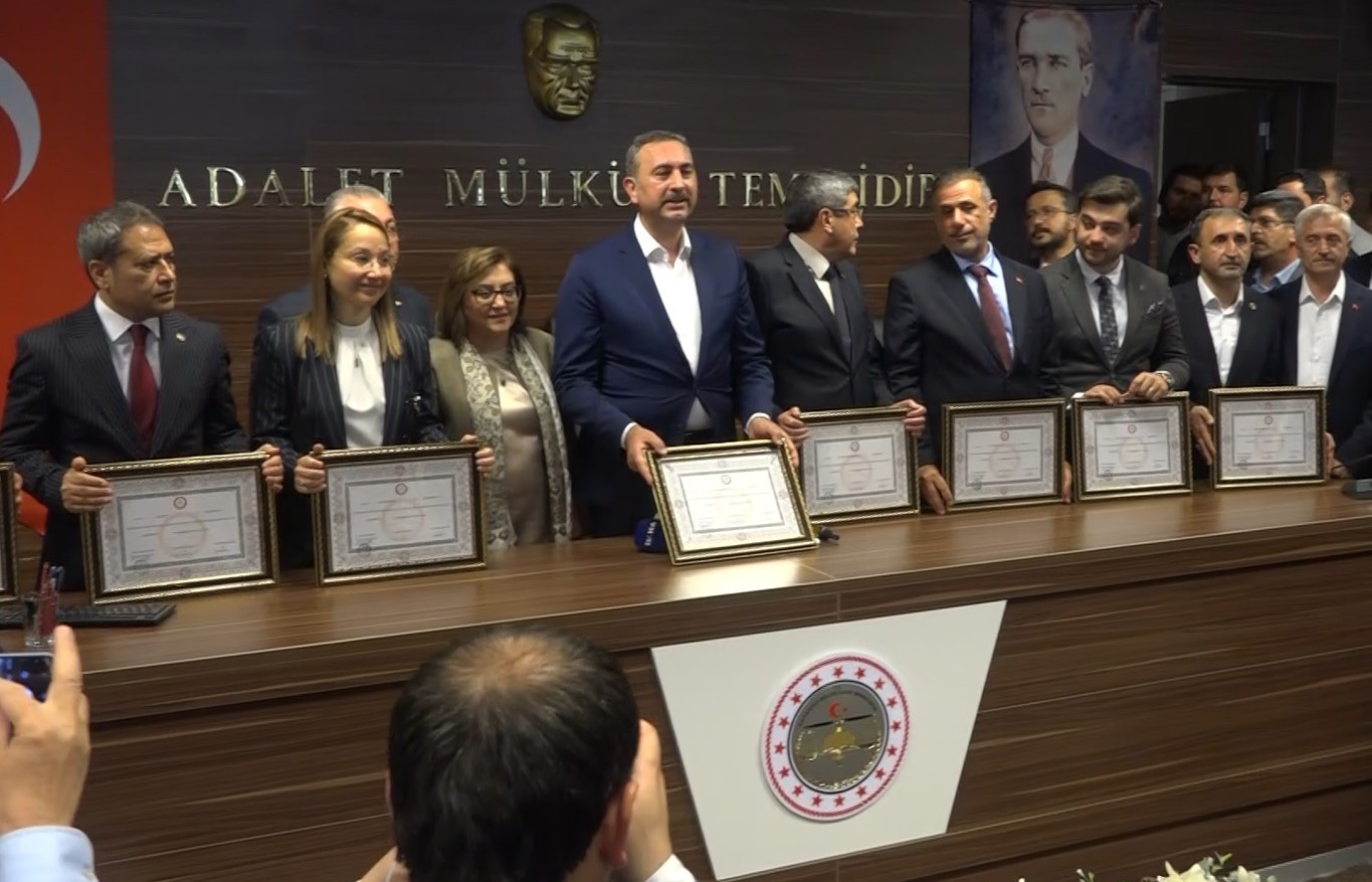 14 MAYIS SEÇİMLERİNDE AK PARTİ GAZİANTEP MİLLETVEKİLİ OLARAK SEÇİLEN 8