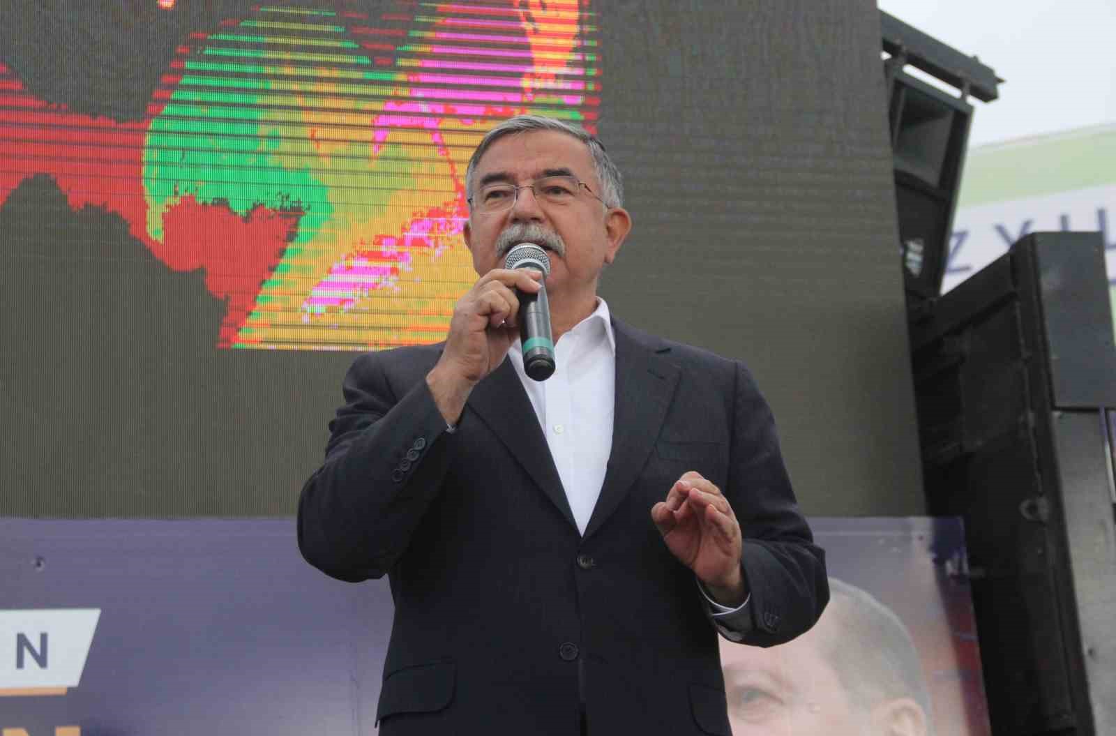 AK PARTİ GRUP BAŞKANI İSMET YILMAZ