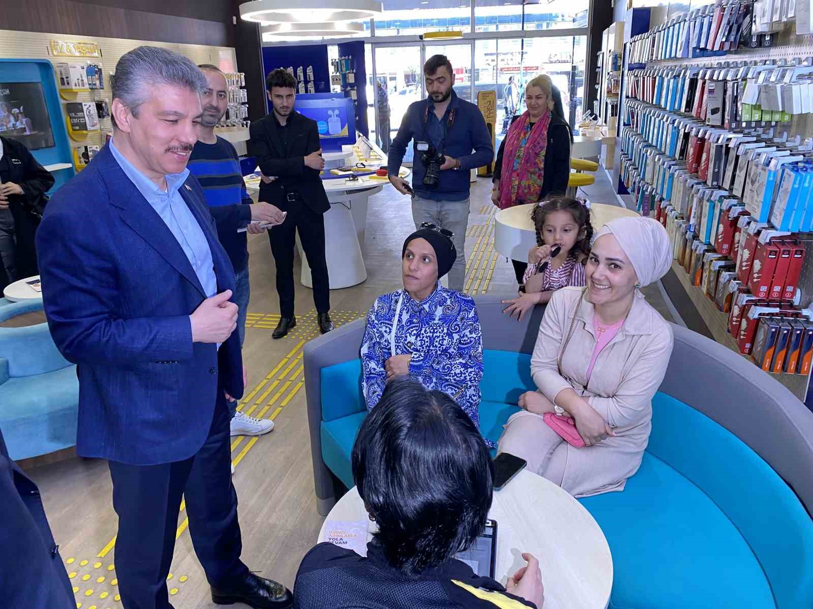 AK PARTİ İSTANBUL 3’ÜNCÜ BÖLGE MİLLETVEKİLİ ADAYI CÜNEYT YÜKSEL, ESENYURT’TA