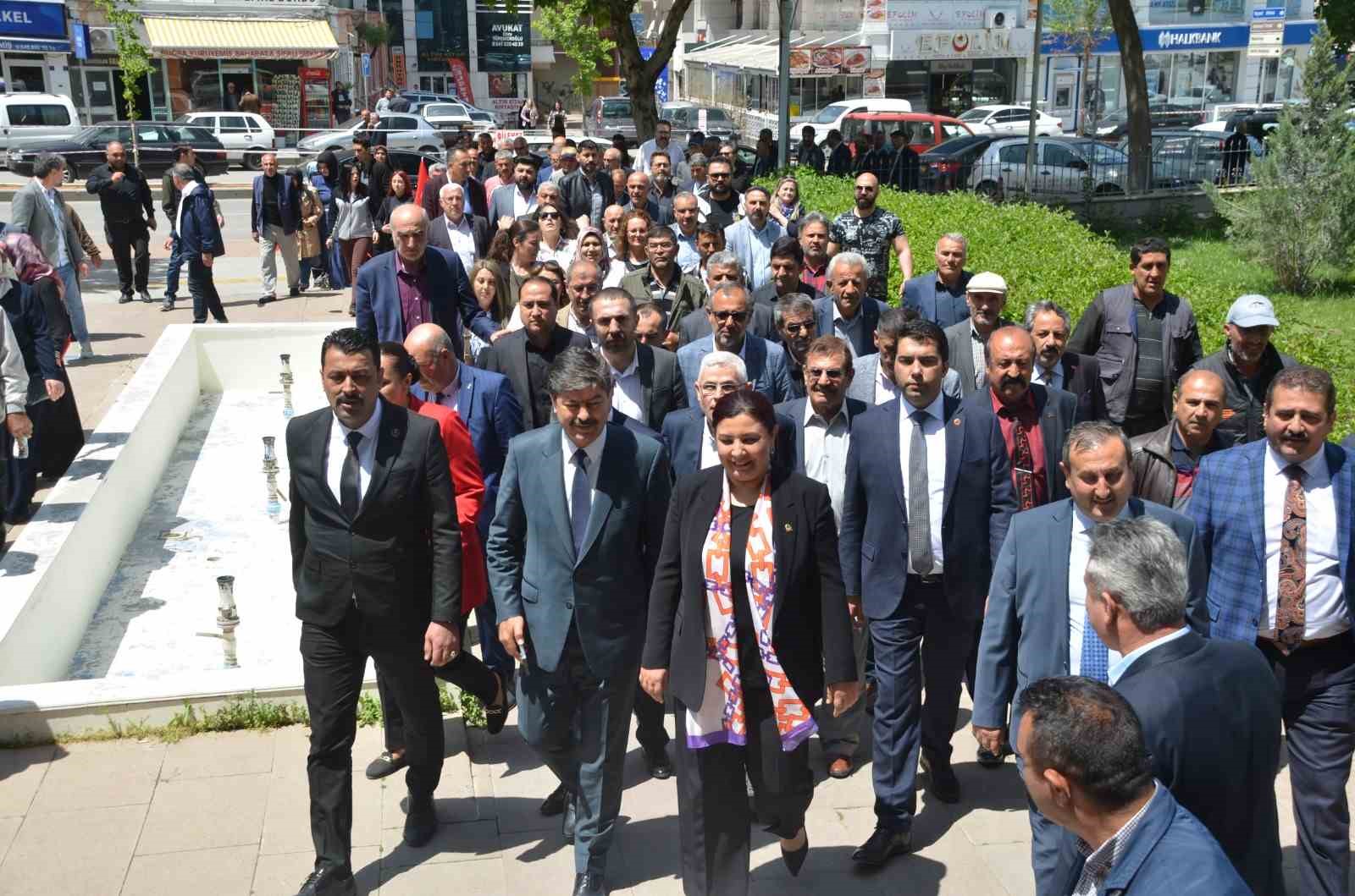 AK PARTİ MİLLETVEKİLİ ERKAN GÖREVİNE BAŞLADI