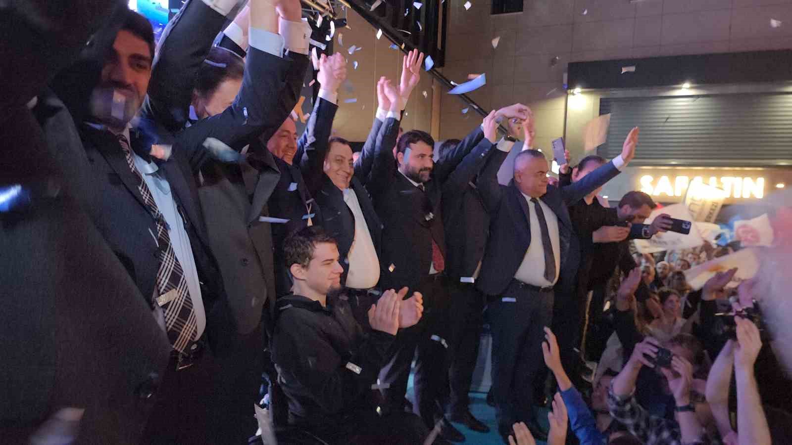 AK PARTİ MKYK ÜYESİ VE GENEL SEKRETER YARDIMCISI CEM ŞAHİN,