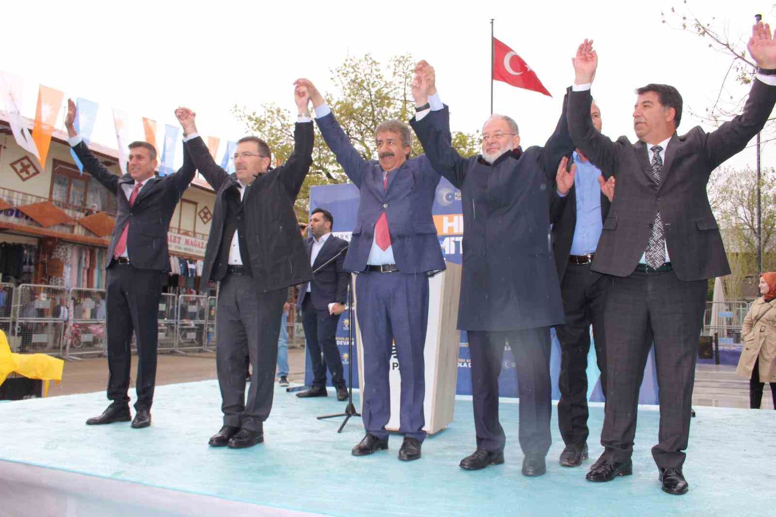 SEÇİM ÇALIŞMALARINI SON SÜRAT DEVAM ETTİREN AK PARTİ İL BAŞKANLIĞI