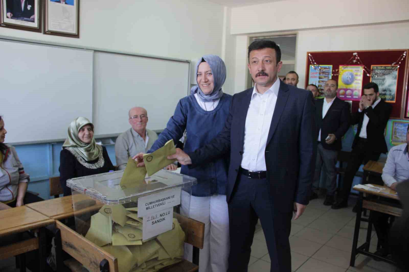 AK PARTİ GENEL BAŞKAN YARDIMCISI VE İZMİR MİLLETVEKİLİ HAMZA DAĞ,