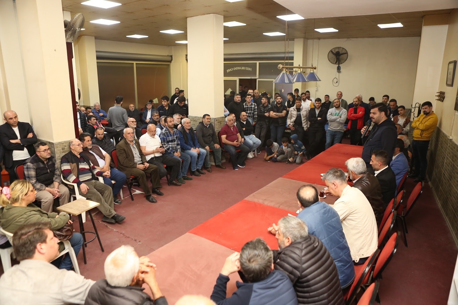 AK PARTİ GENÇLİK KOLLARI GENEL BAŞKANI VE İZMİR 2. BÖLGE