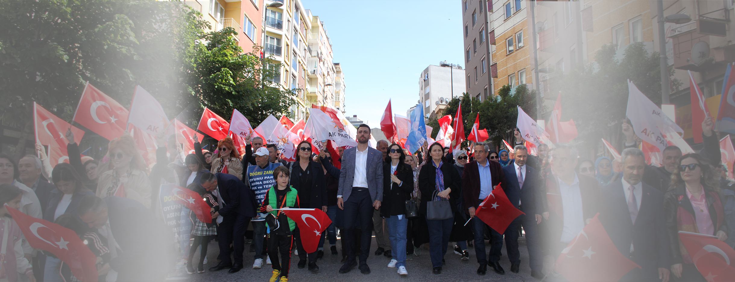 AK Parti Bandırma İlçe Teşkilatı, seçime 1 gün kala Bandırma