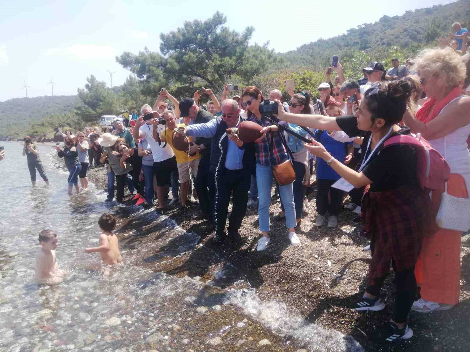 MUĞLA (İHA) - MUĞLA’NIN DATÇA İLÇESİNDE DOĞASEVERLERİN KATILIMI İLE SU