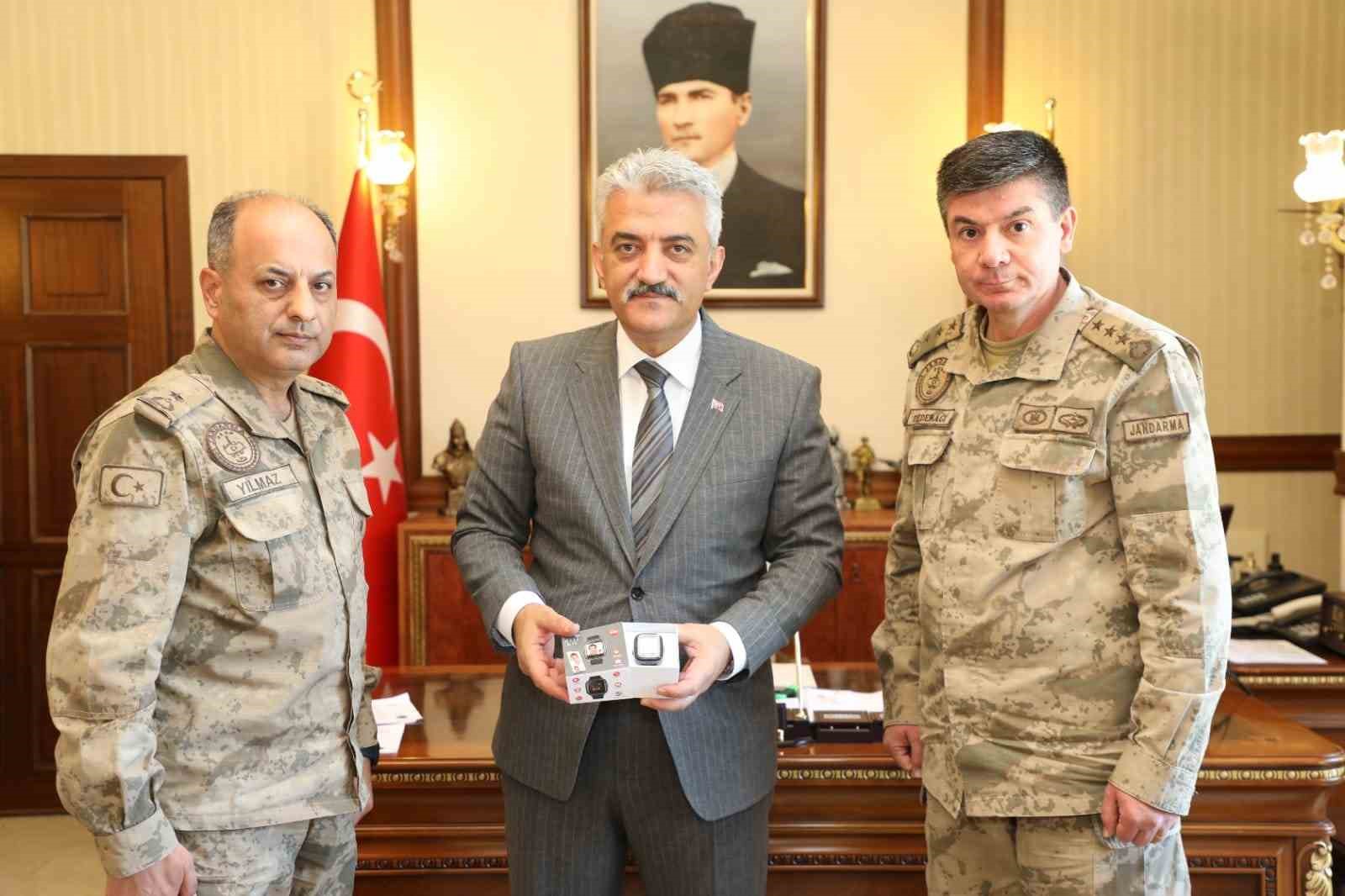 AKILLI SAAT PROJESİ İLE KAYBOLAN VATANDAŞLARA HIZLICA ULAŞILACAK