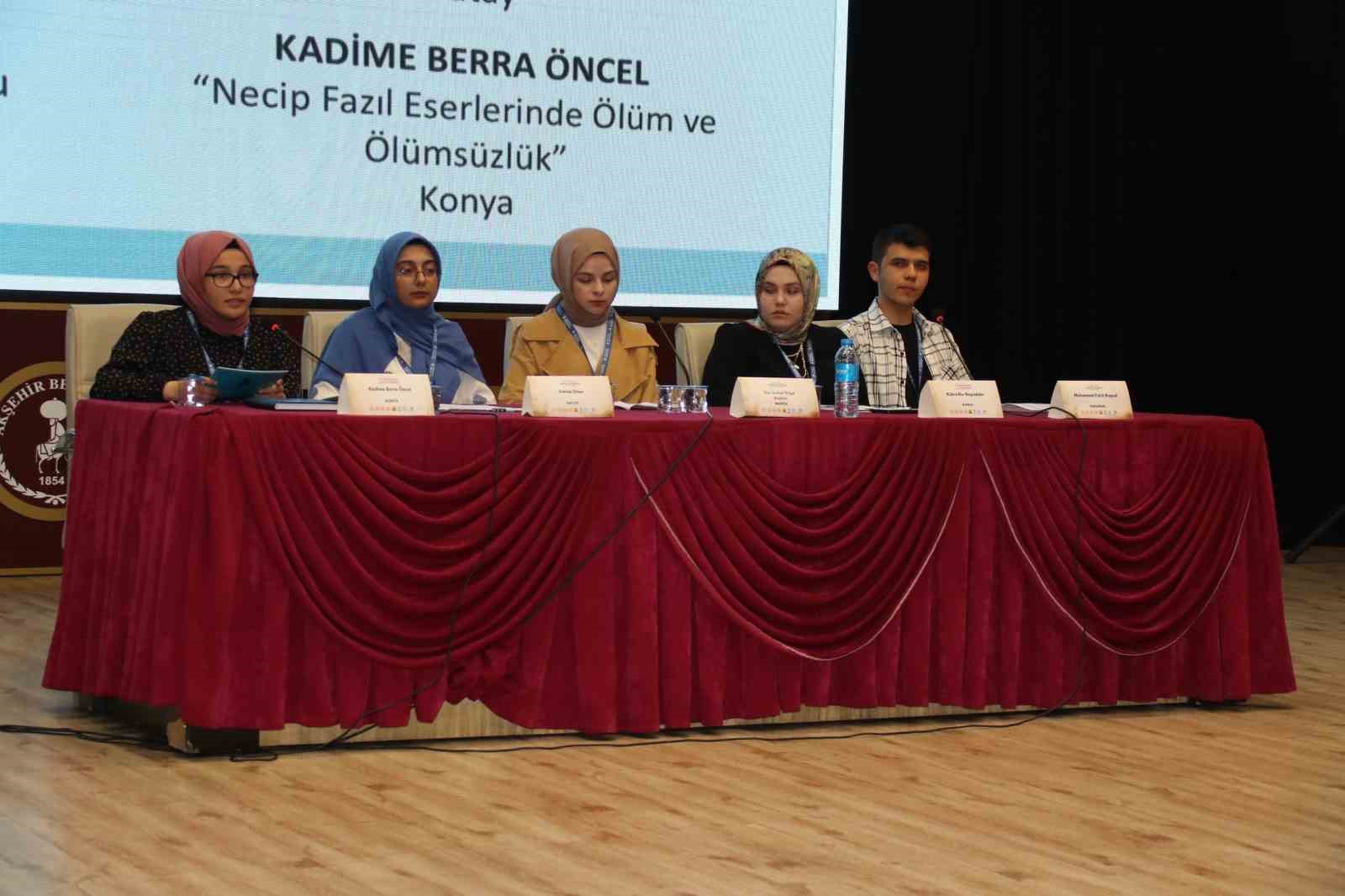 ŞAİR, YAZAR VE FİKİR ADAMI ÜSTAD NECİP FAZIL KISAKÜREK VEFATININ