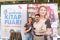 ALTIEYLÜL KİTAP FUARINDA YAZARLARA BÜYÜK İLGİ