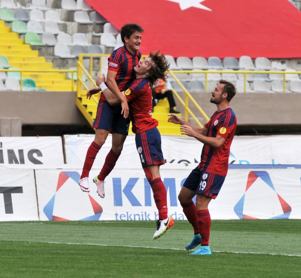 TÜRK FUTBOLUNA SAYISIZ YILDIZ OYUNCU KAZANDIRAN ALTINORDU, 1. LİG’DEYKEN BİRÇOK