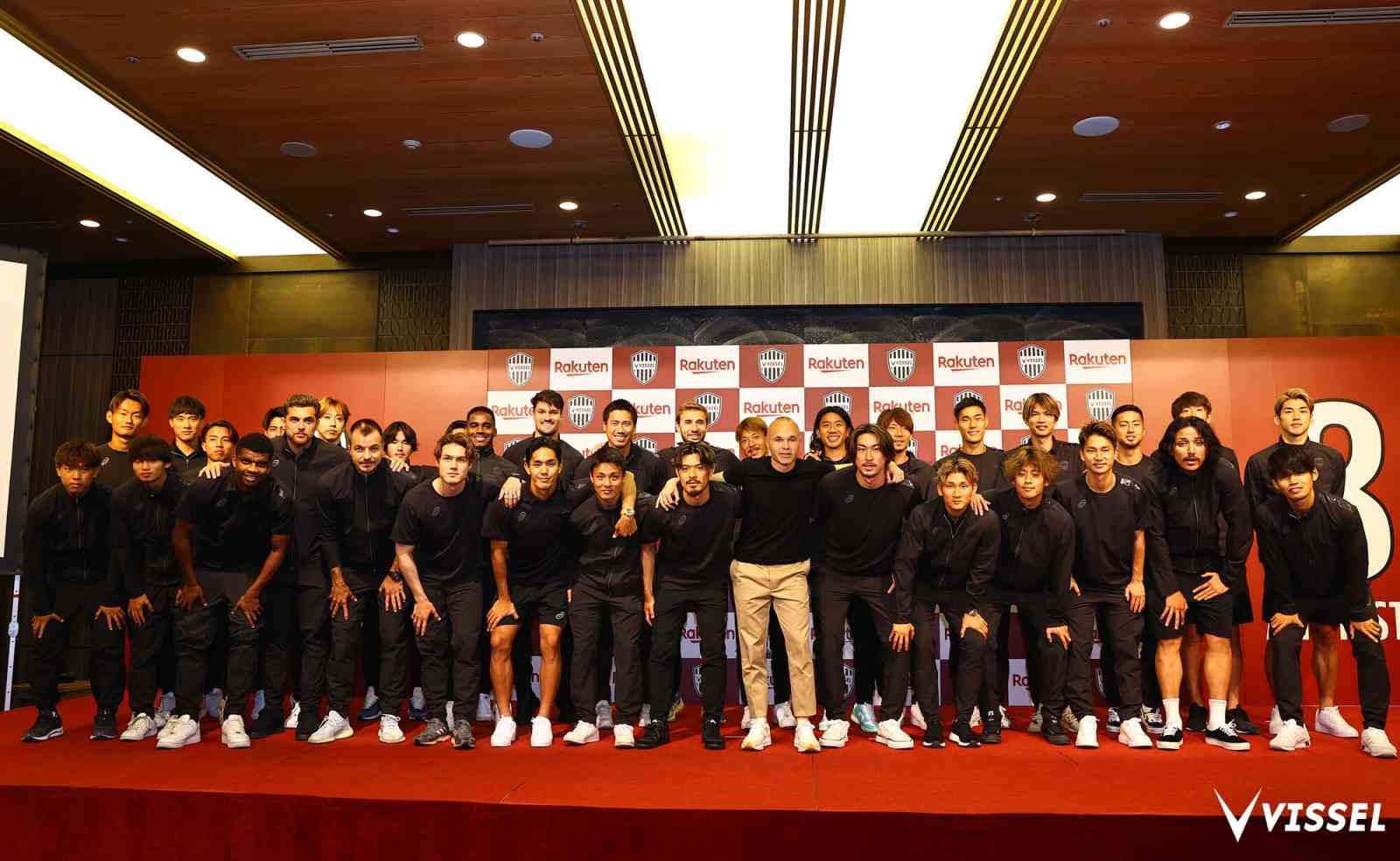 JAPON TAKIMI VİSSEL KOBE, İSPANYOL FUTBOLCU ANDRES INİESTA'NIN TAKIMDAN AYRILACAĞINI