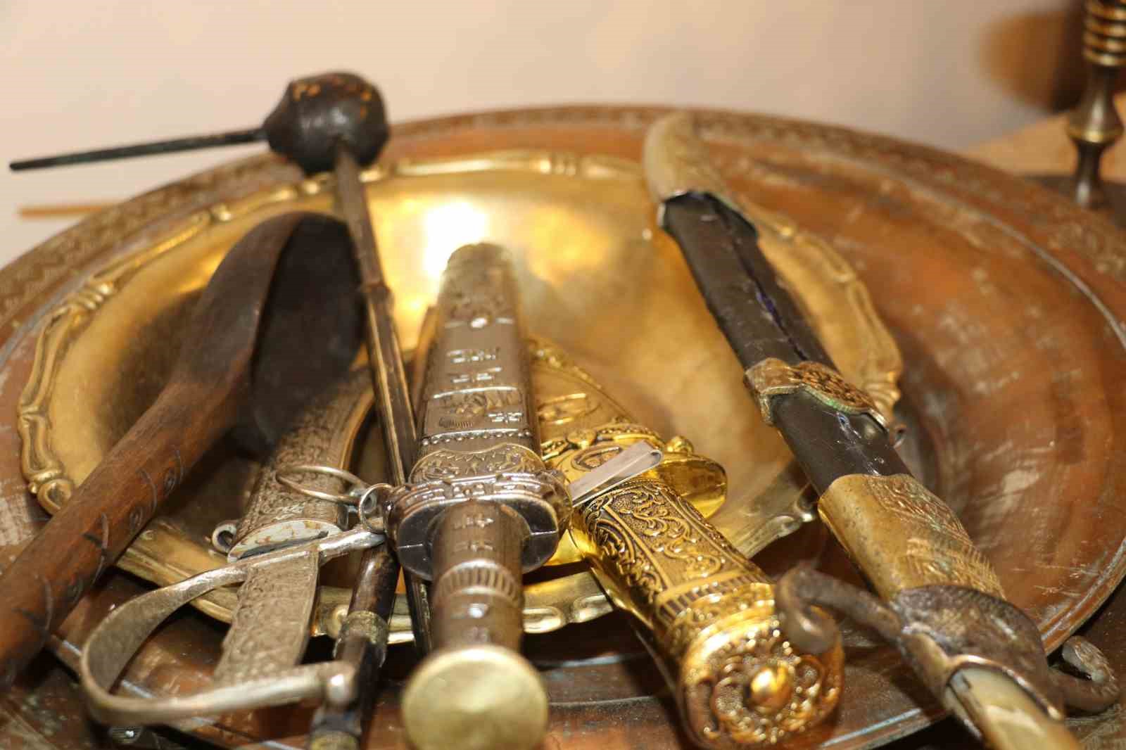 ANTİKA MERAKLILARI ANKARA’DA DÜZENLENEN MÜZAYEDEDE BİR ARAYA GELDİ. MÜZAYEDEDE OSMANLI